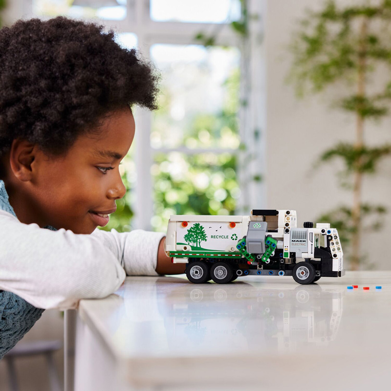 Lego 42167 - Camion poub électronique mack - Lego Technic